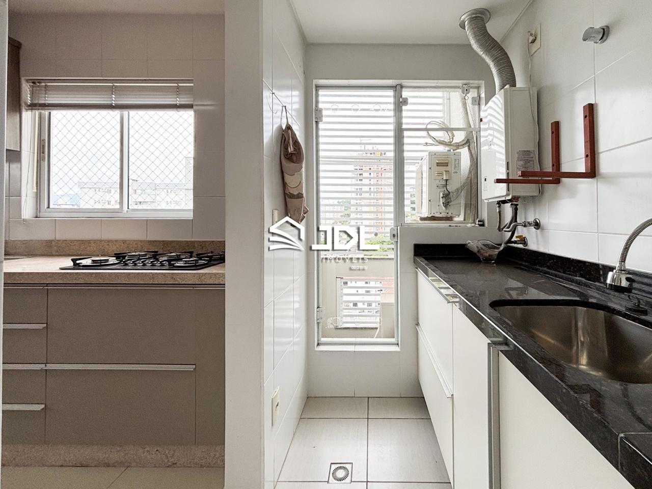 Apartamento à venda no bairro Vila Nova: 