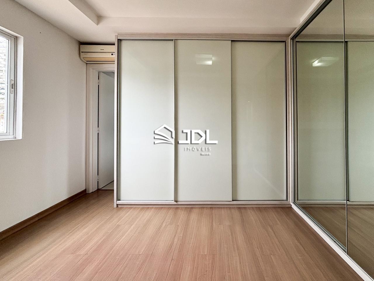 Apartamento à venda no bairro Vila Nova: 