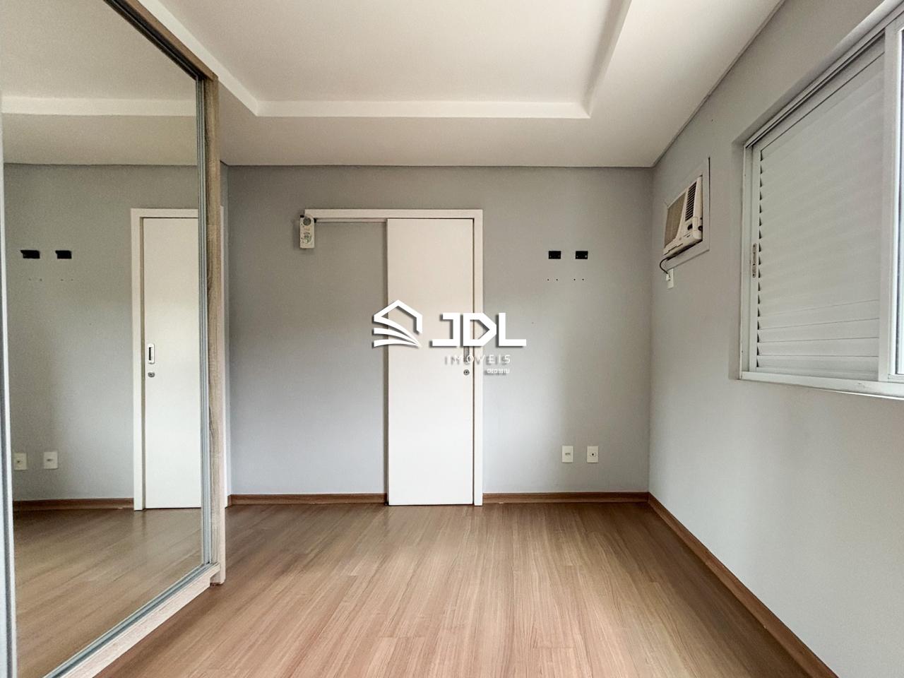 Apartamento à venda no bairro Vila Nova: 