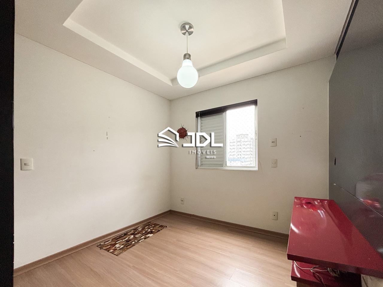 Apartamento à venda no bairro Vila Nova: 