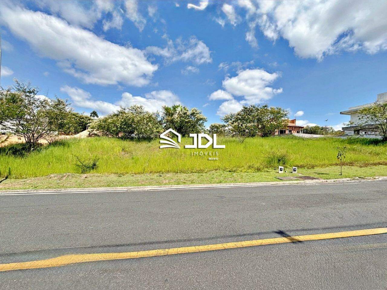 Lote em condomínio à venda no bairro Ponta Aguda: 