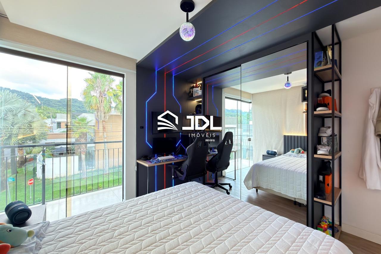 Casa à venda no bairro Itoupava Central: 