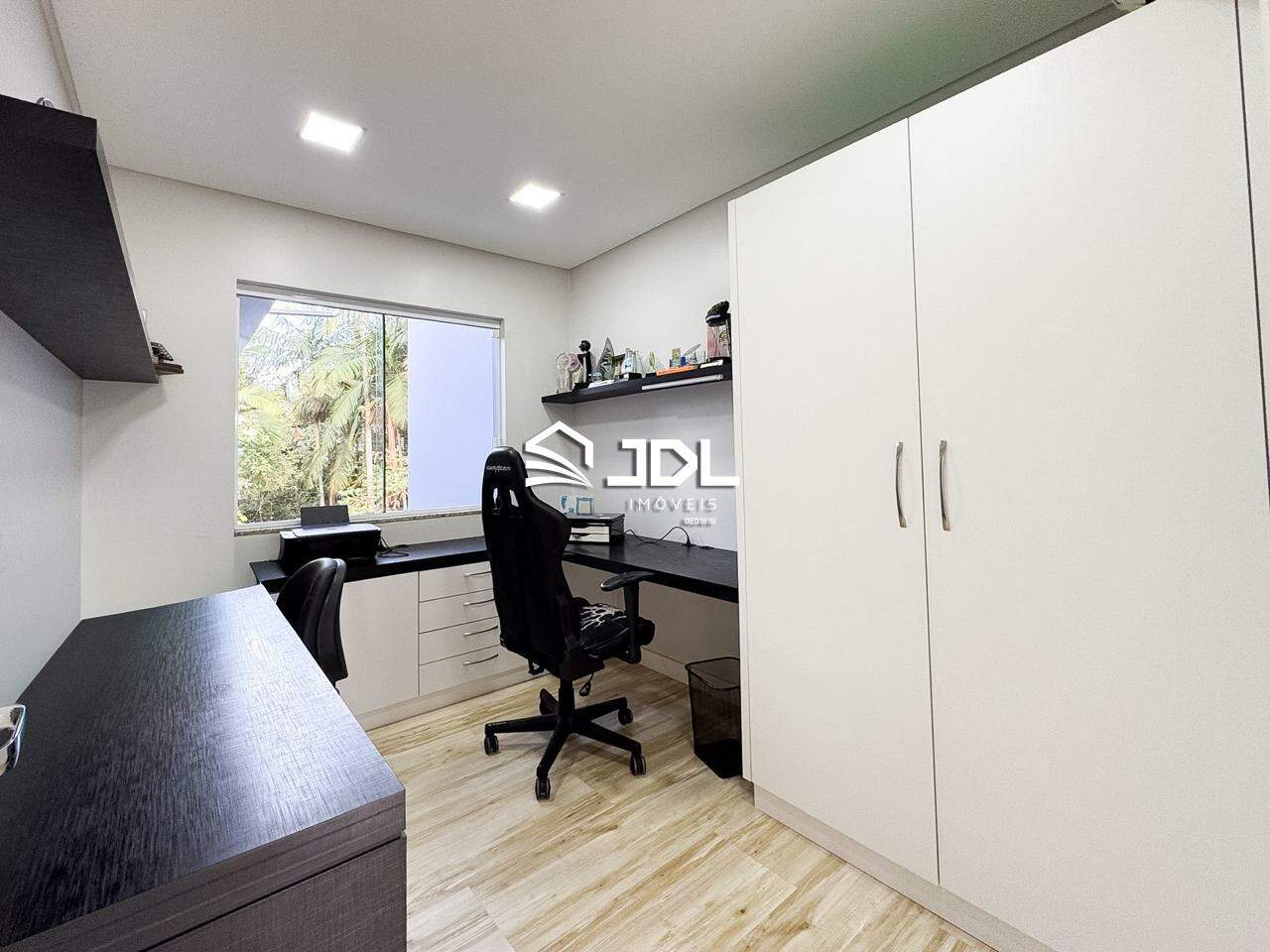 Casa à venda no bairro Velha: 