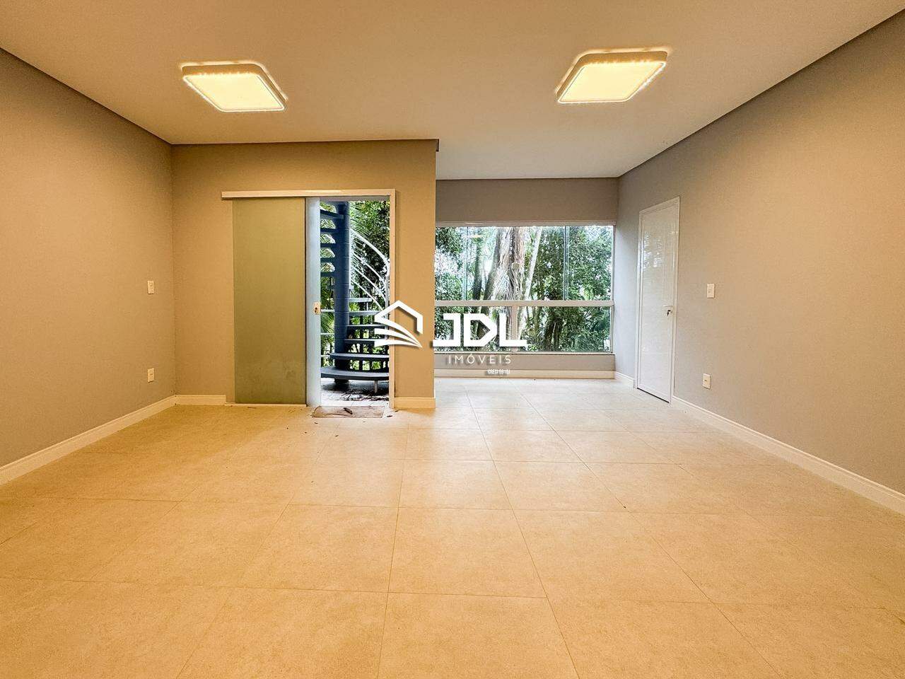 Casa à venda no bairro Velha: 