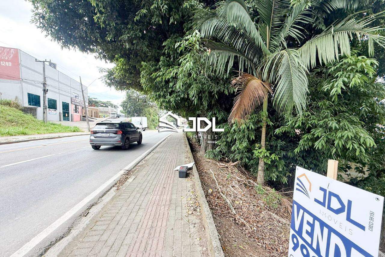Terreno à venda no bairro Salto do Norte: 