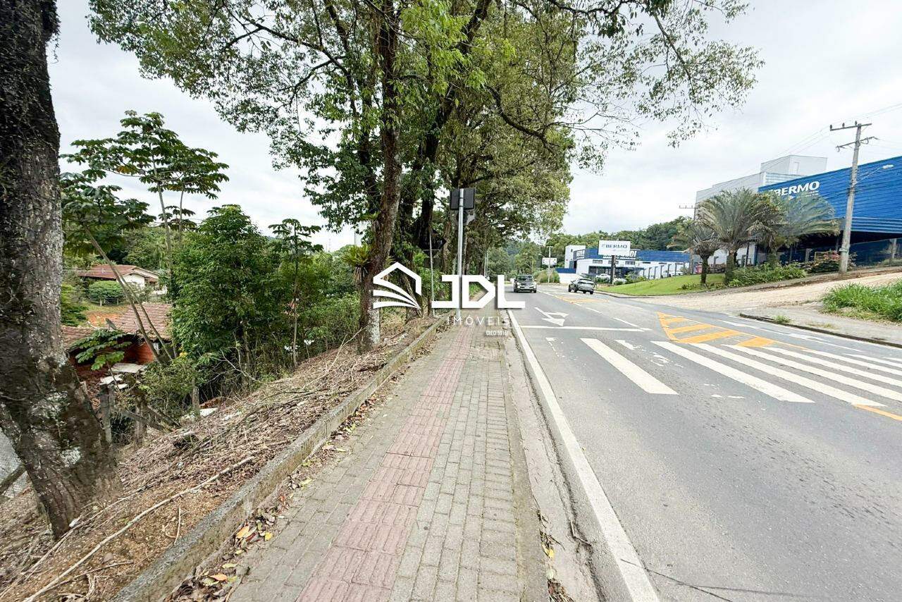 Terreno à venda no bairro Salto do Norte: 