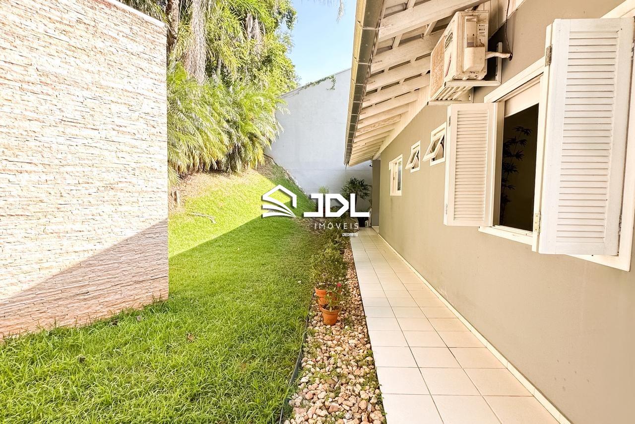 Casa à venda no bairro Escola Agrícola: 