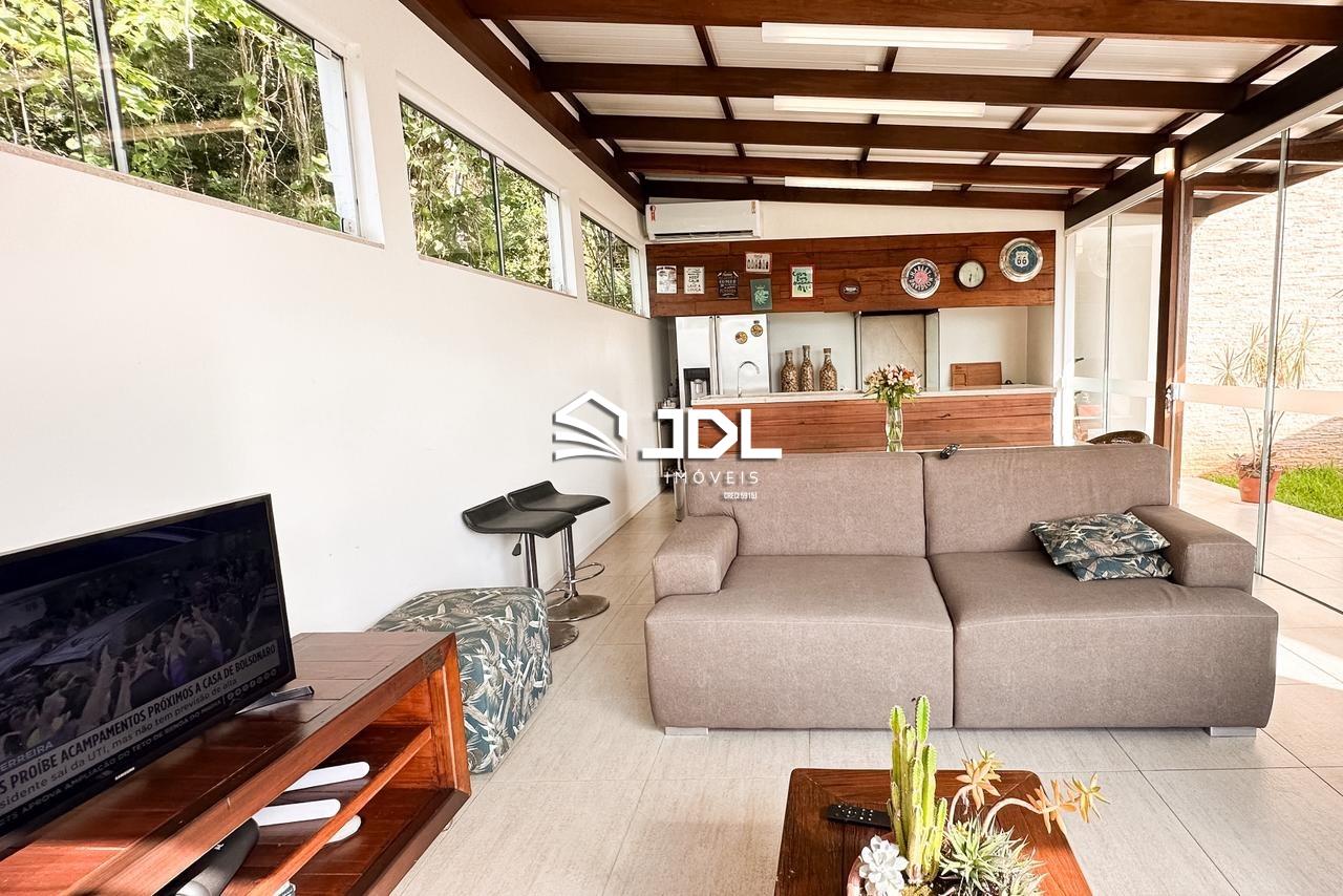 Casa à venda no bairro Escola Agrícola: 