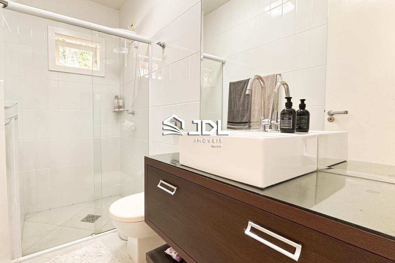 Casa à venda no bairro Escola Agrícola: 