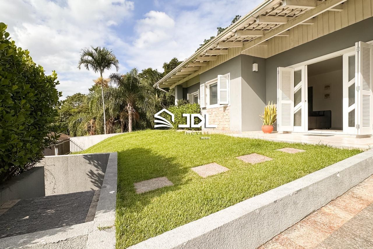 Casa à venda no bairro Escola Agrícola: 