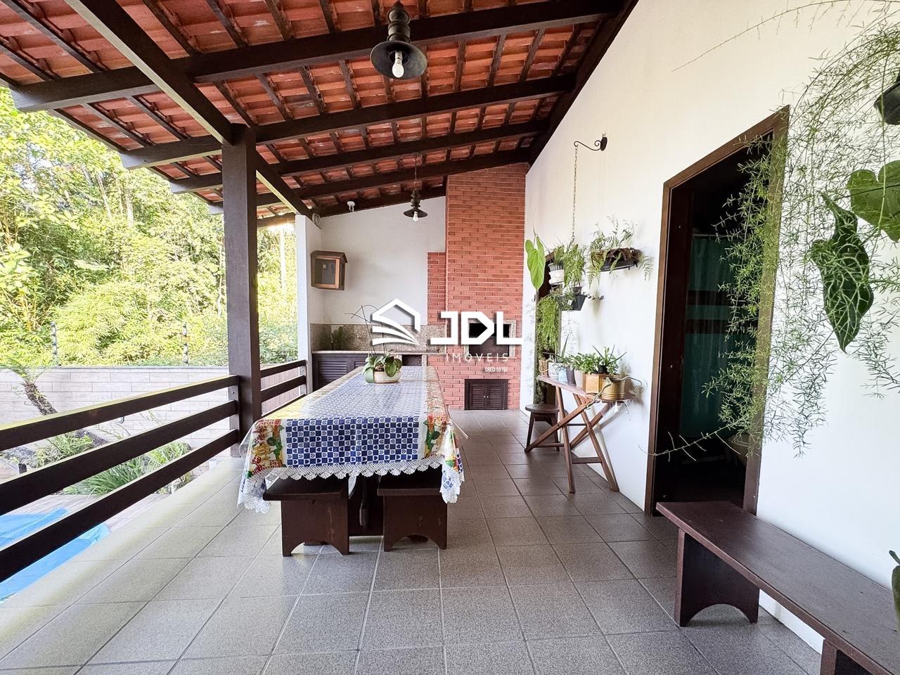 Casa à venda no bairro Itoupava Seca: 