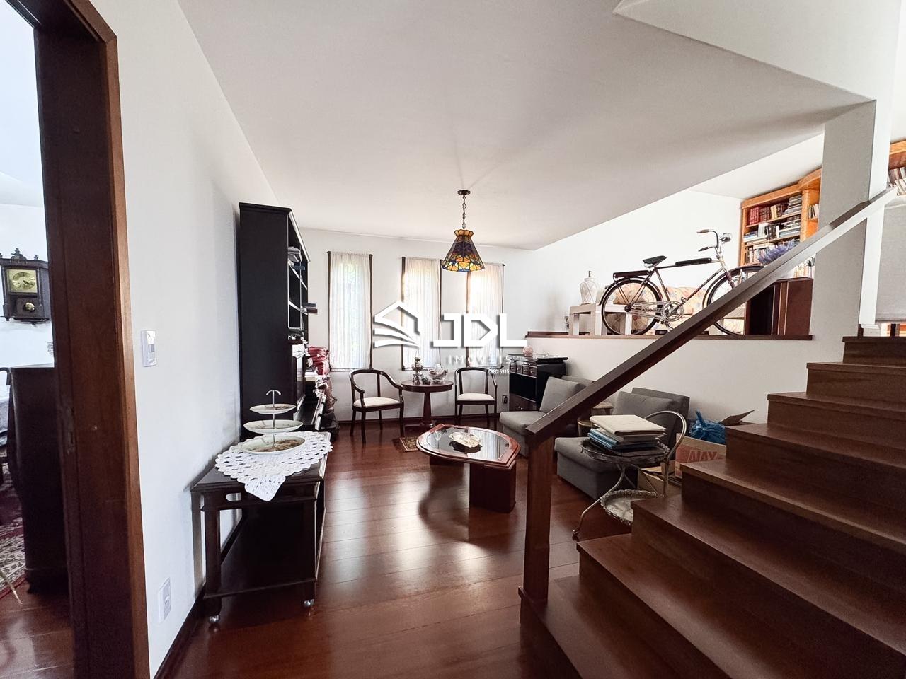 Casa à venda no bairro Itoupava Seca: 