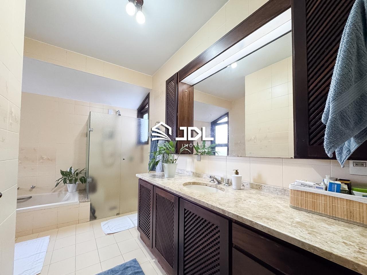 Casa à venda no bairro Itoupava Seca: 