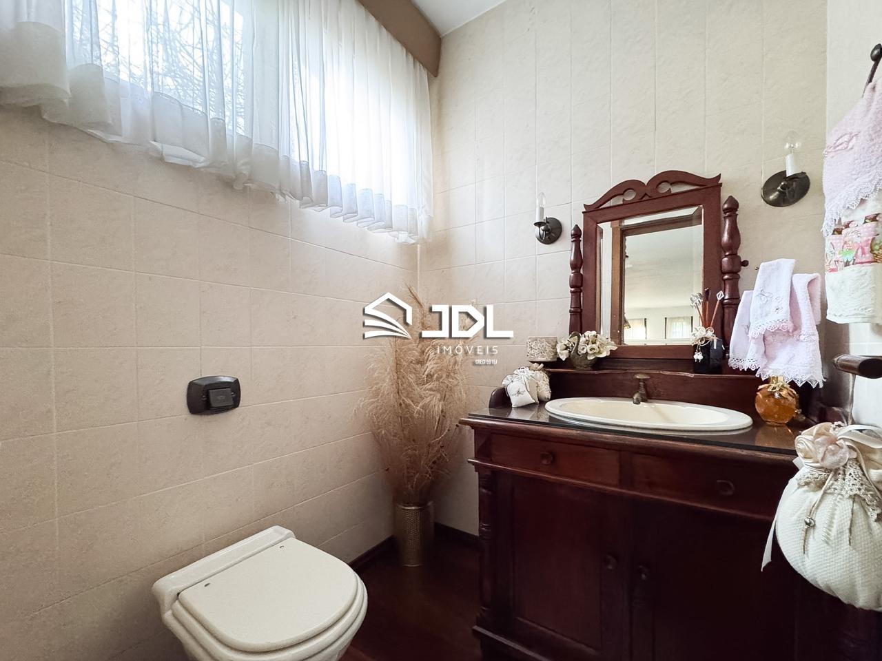 Casa à venda no bairro Itoupava Seca: 