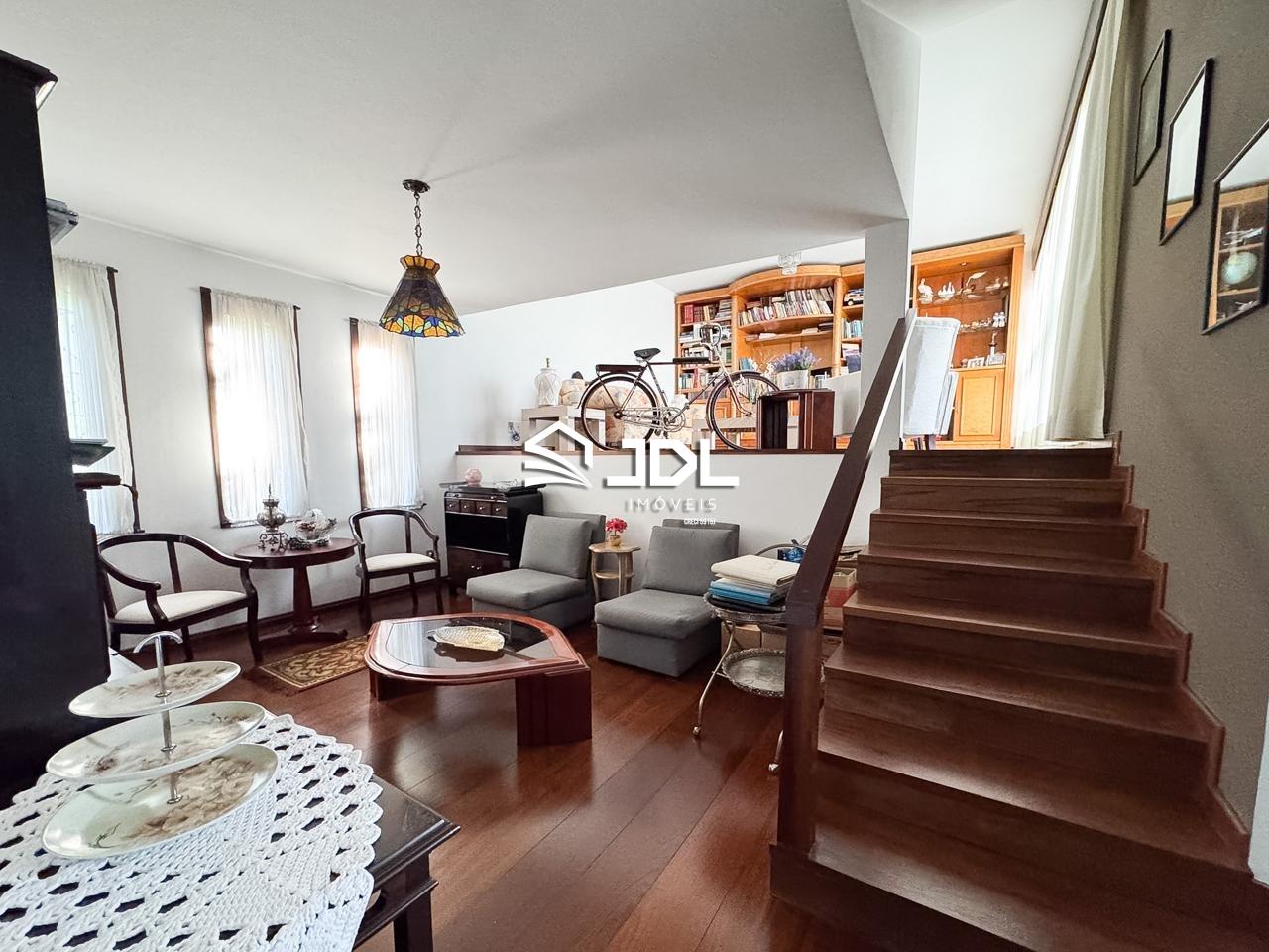 Casa à venda no bairro Itoupava Seca: 