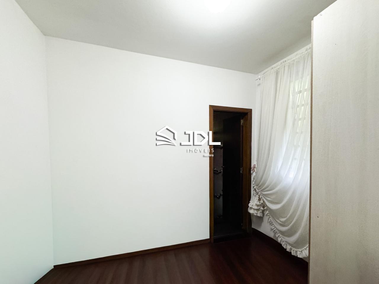 Casa à venda no bairro Itoupava Seca: 