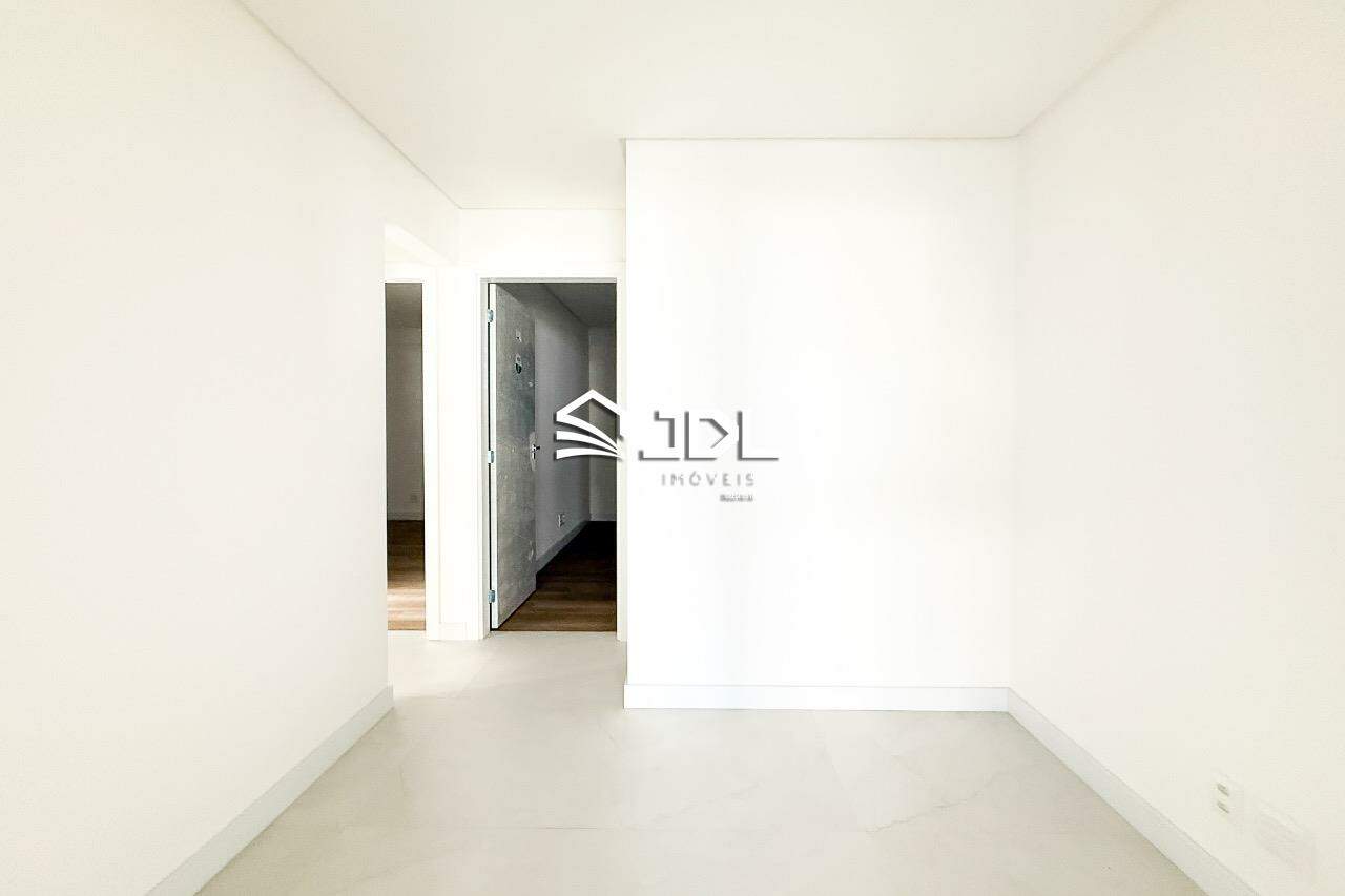 Apartamento à venda no bairro Vila Nova: 