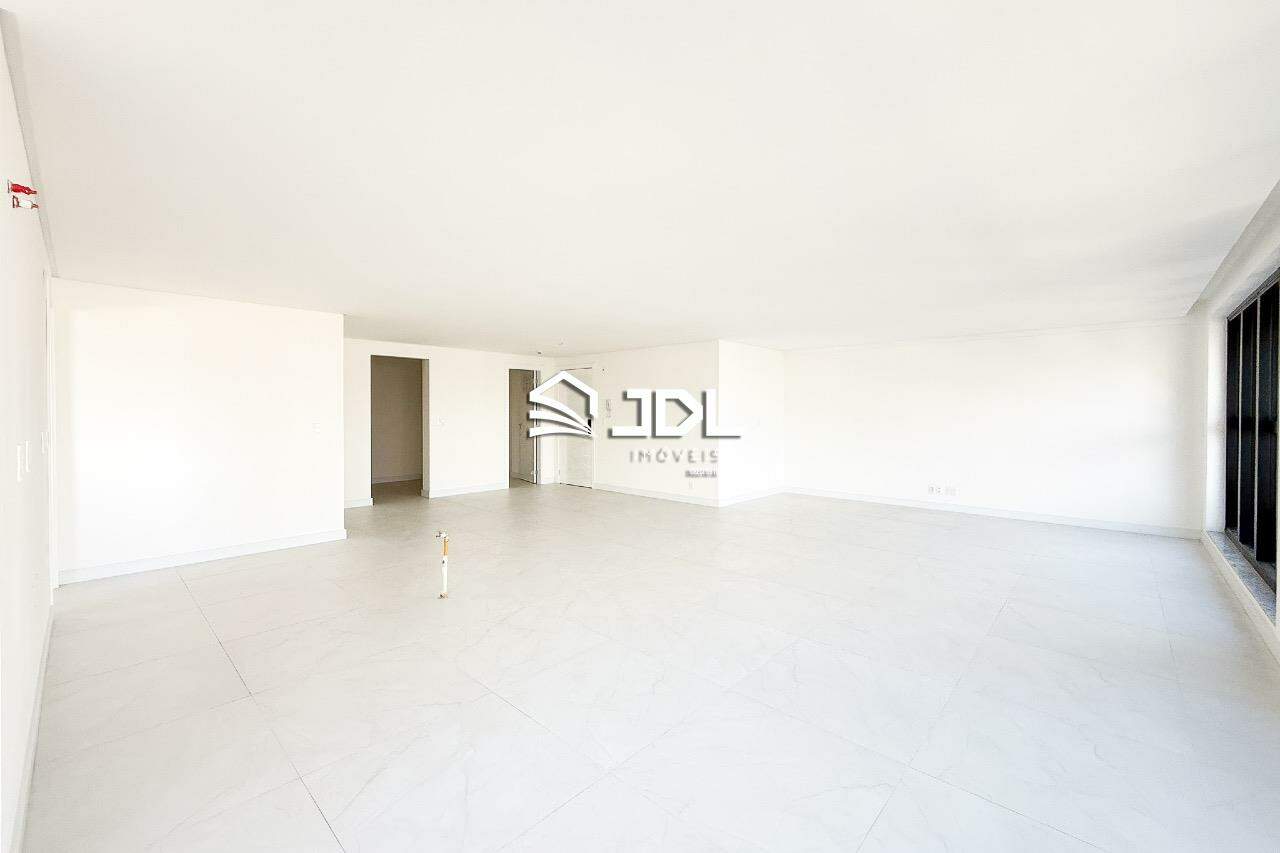 Apartamento à venda no bairro Vila Nova: 