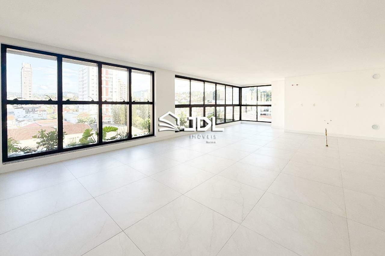 Apartamento à venda no bairro Vila Nova: 