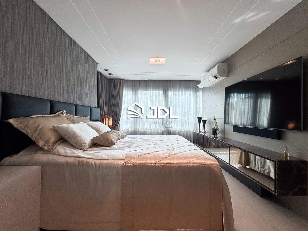 Cobertura à venda no bairro Água Verde: 