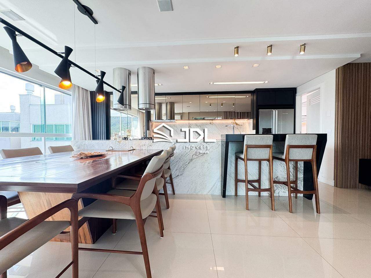 Cobertura à venda no bairro Água Verde: 