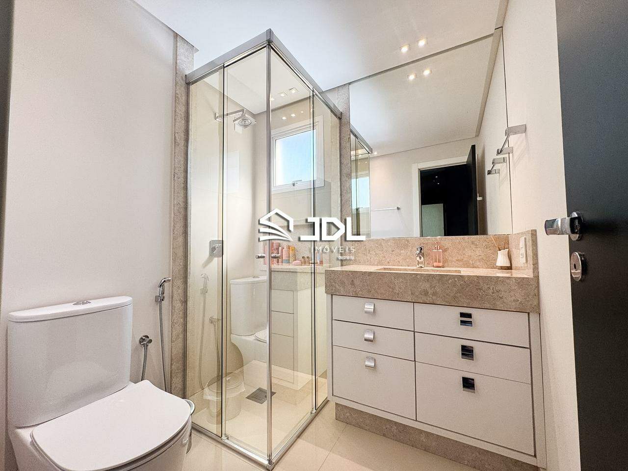 Cobertura à venda no bairro Água Verde: 