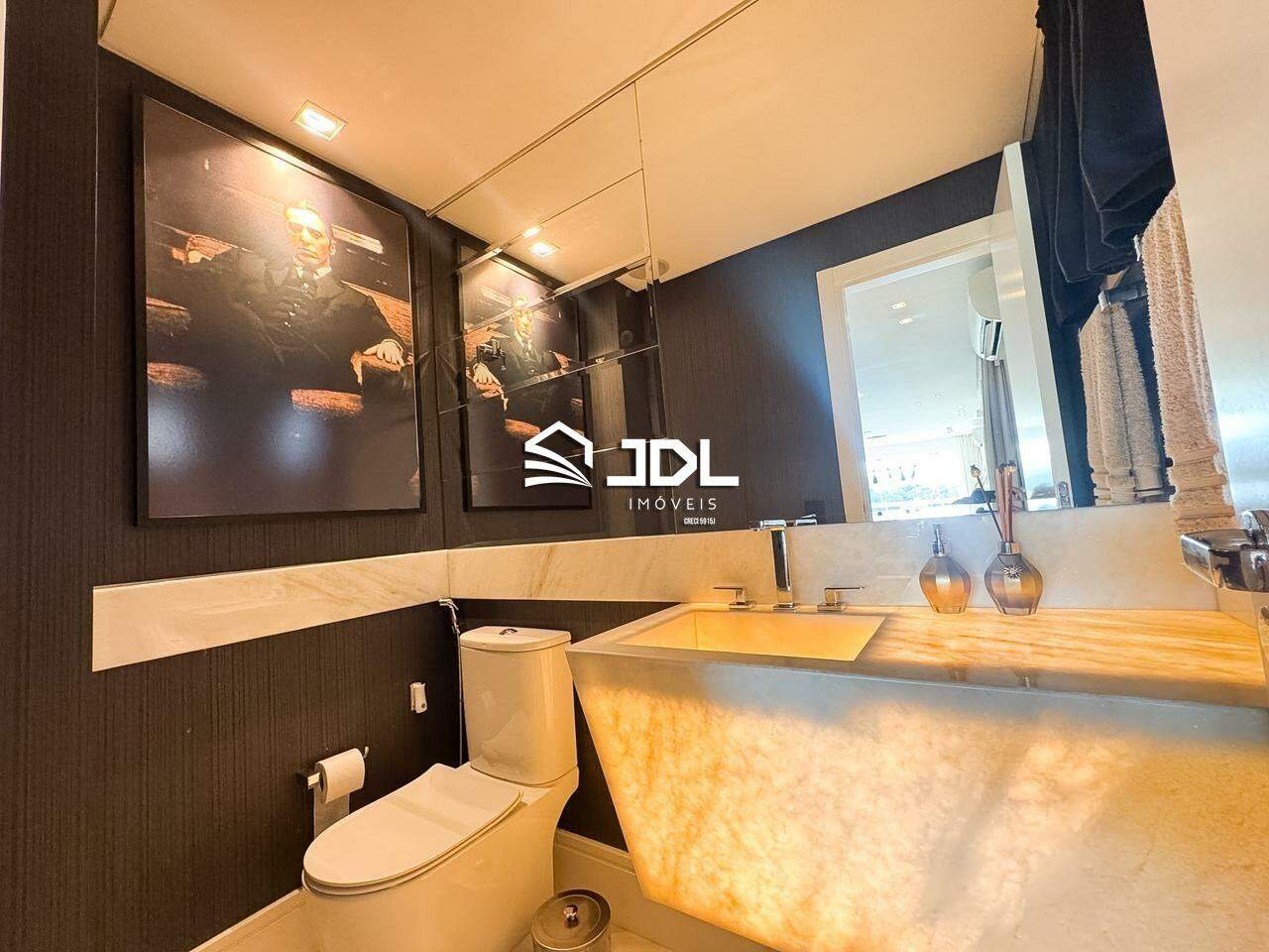 Cobertura à venda no bairro Água Verde: 