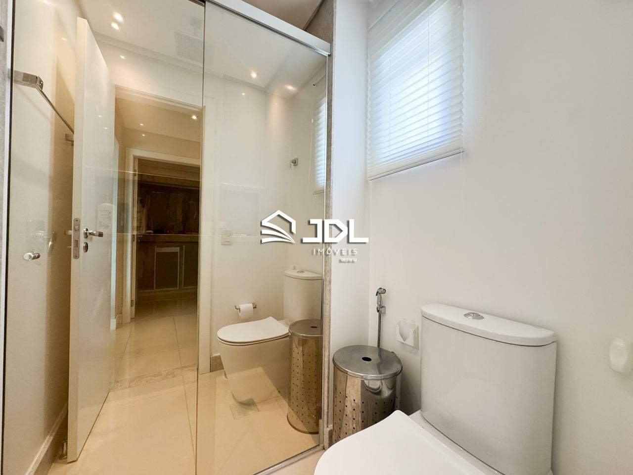 Cobertura à venda no bairro Água Verde: 