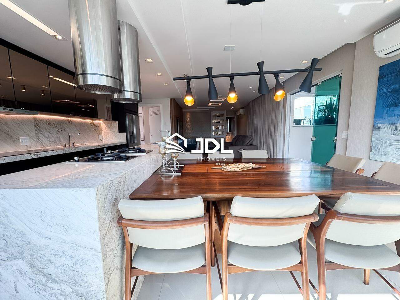 Cobertura à venda no bairro Água Verde: 