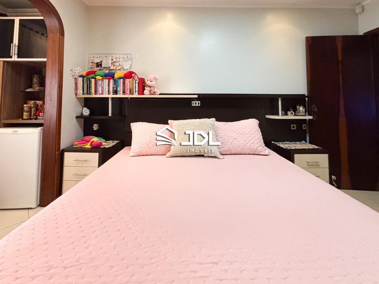 Casa à venda no bairro Tribess: 