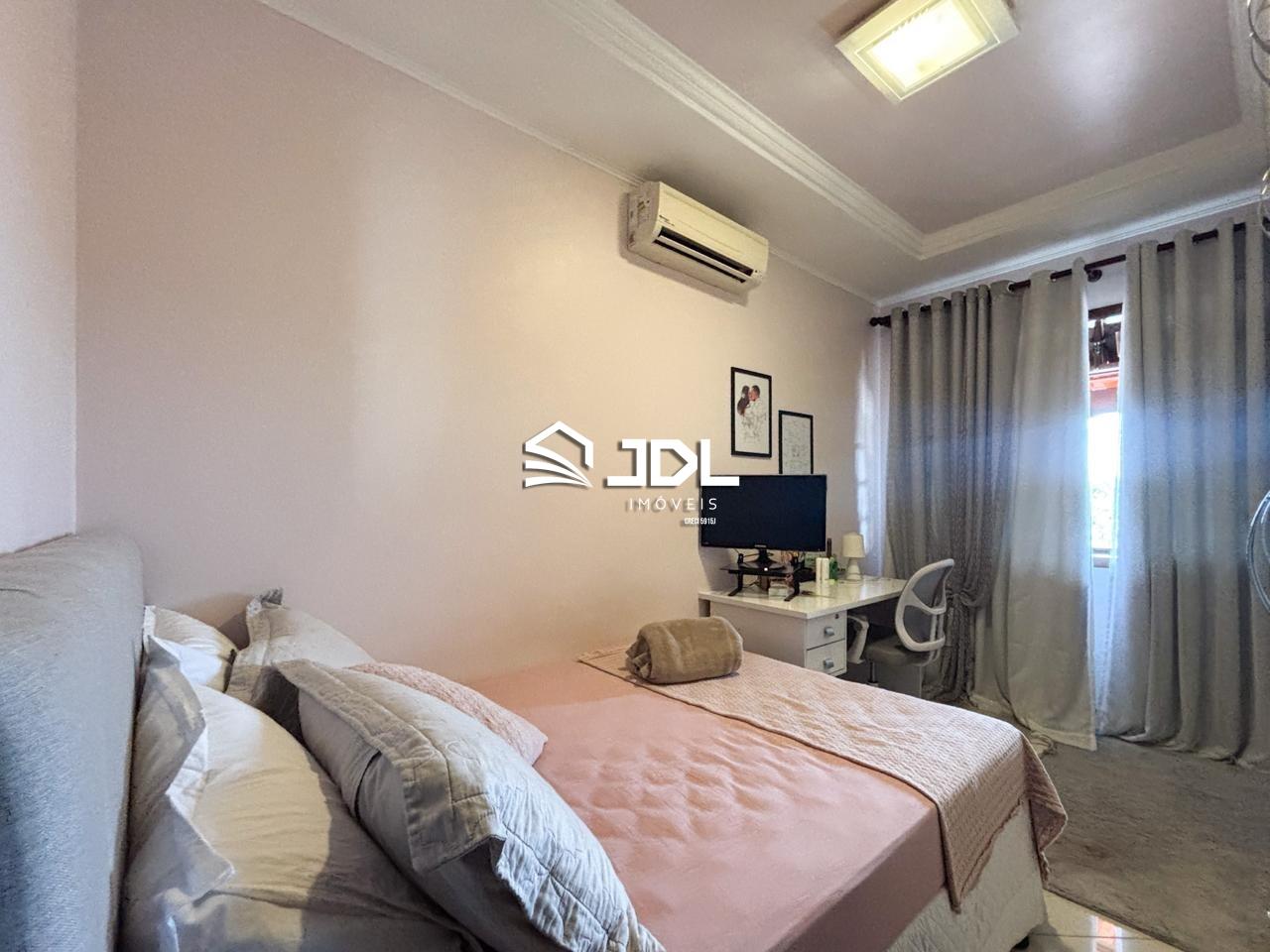 Casa à venda no bairro Tribess: 