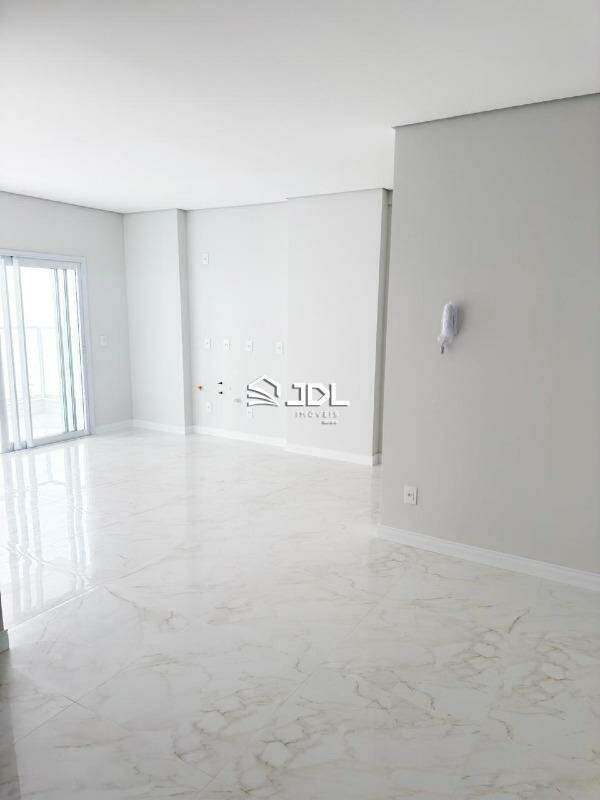 Apartamento à venda no bairro Tabuleiro: 