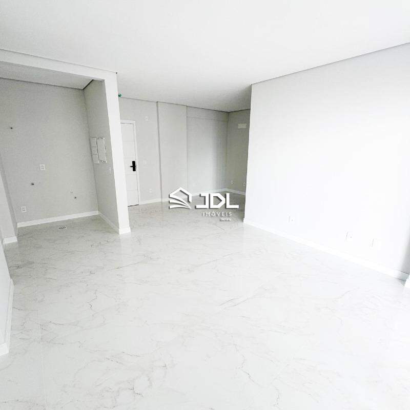 Apartamento à venda no bairro Tabuleiro: 