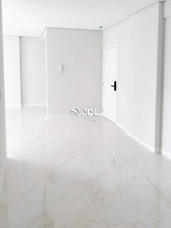 Apartamento à venda no bairro Tabuleiro: 