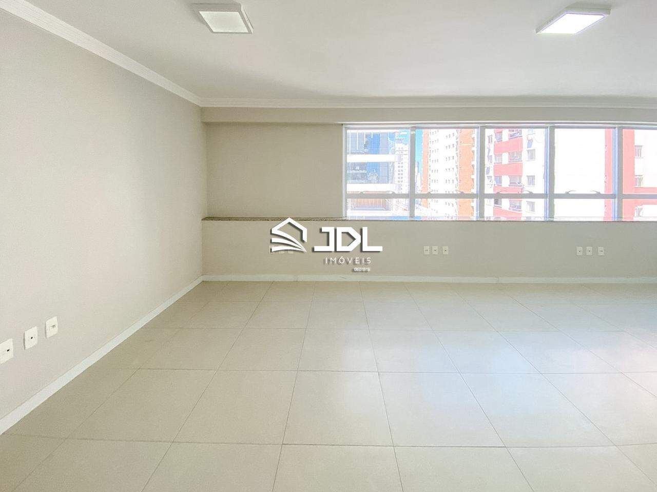 Sala à venda no bairro Centro: 