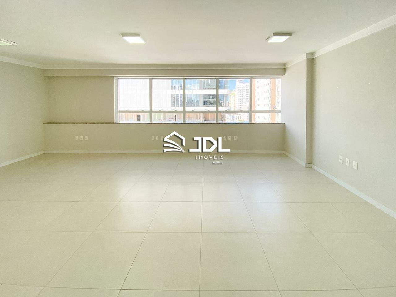 Sala à venda no bairro Centro: 