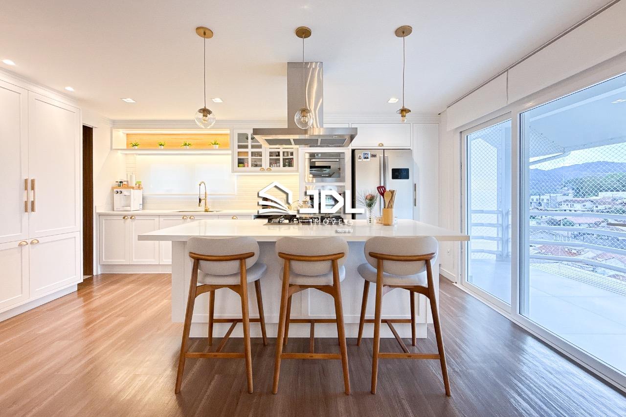 Casa à venda no bairro Velha: 