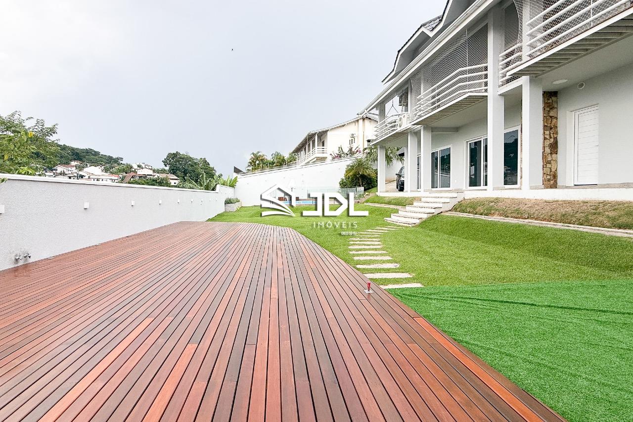 Casa à venda no bairro Velha: 