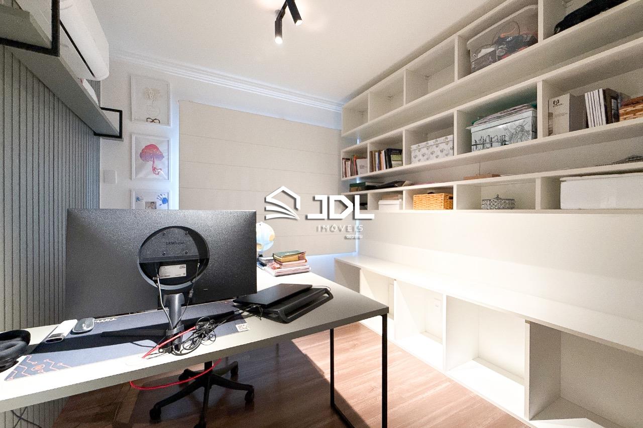 Casa à venda no bairro Velha: 