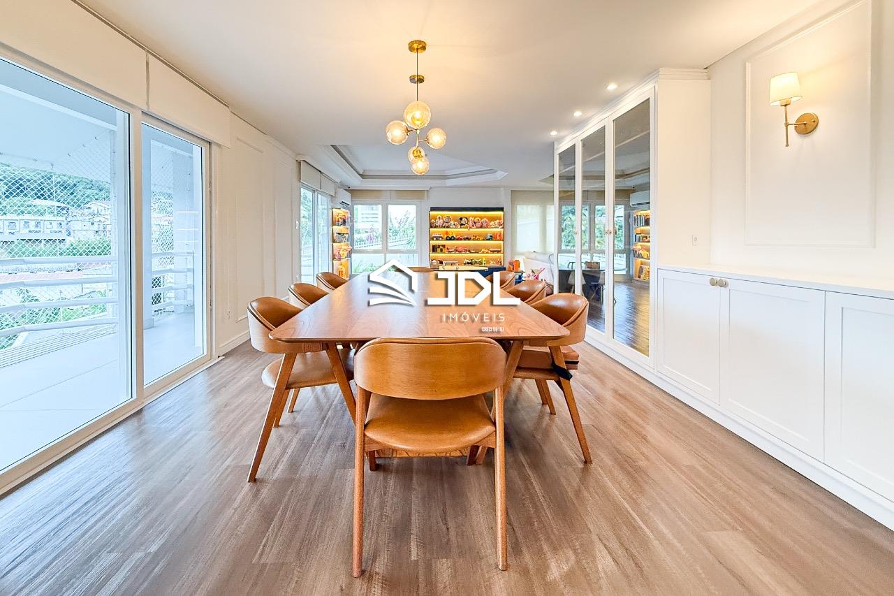 Casa à venda no bairro Velha: 