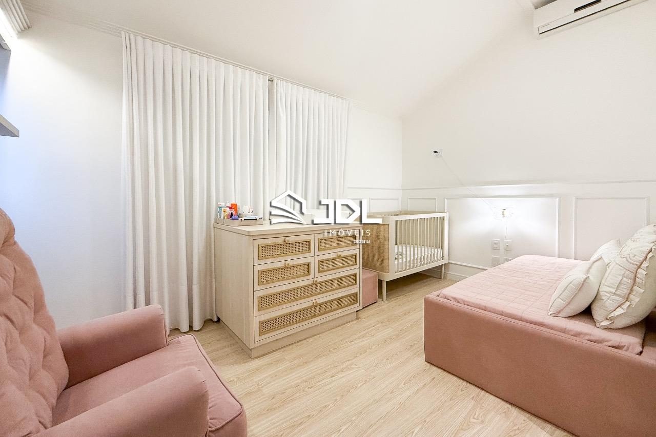 Casa à venda no bairro Velha: 