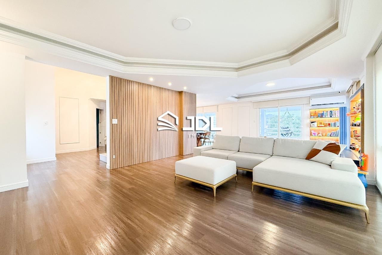 Casa à venda no bairro Velha: 