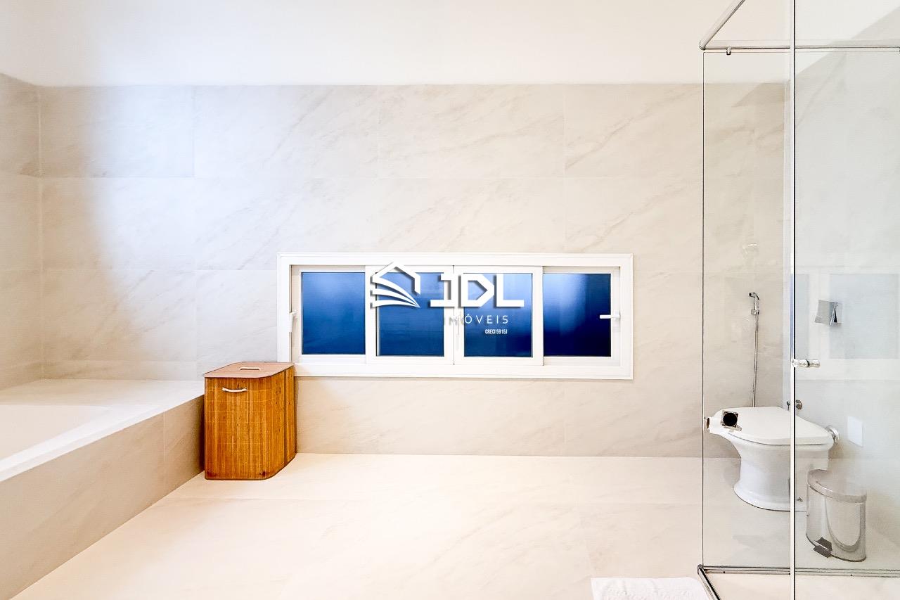 Casa à venda no bairro Velha: 