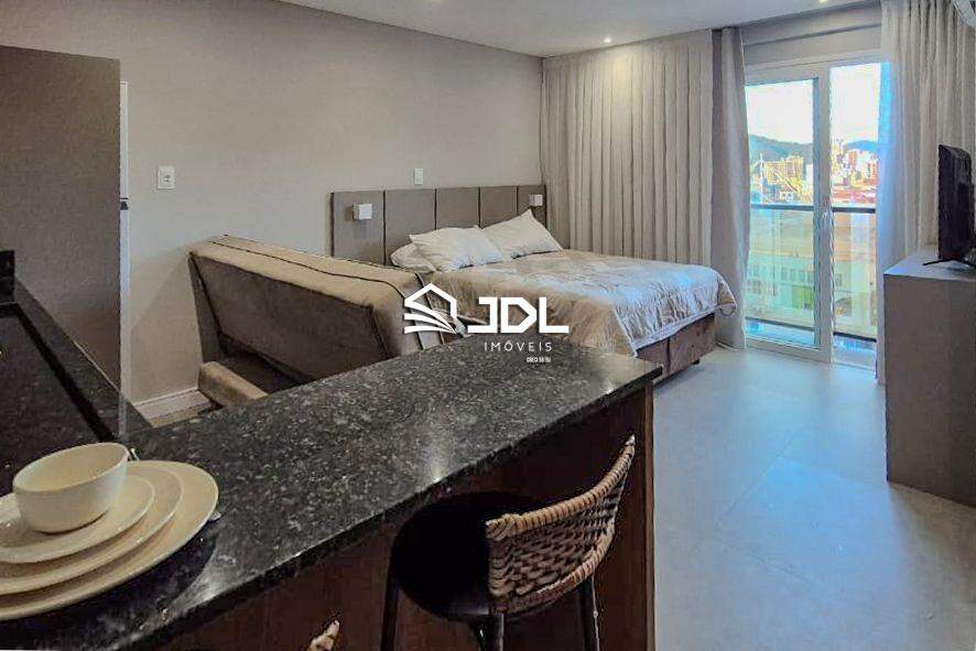 Apartamento à venda no bairro Velha: 