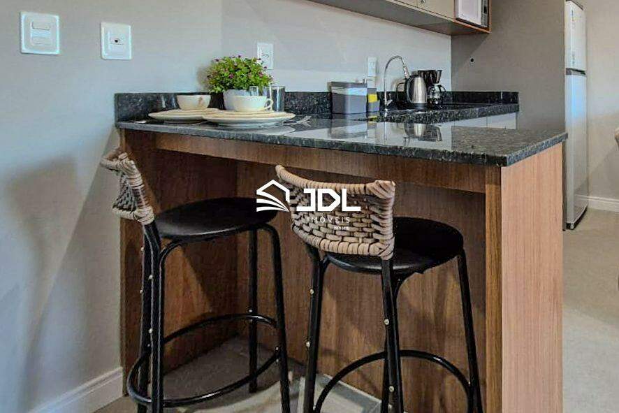 Apartamento à venda no bairro Velha: 