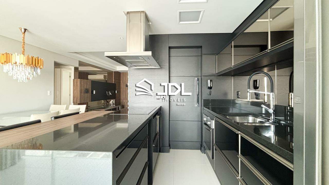 Apartamento à venda no bairro Vila Nova: