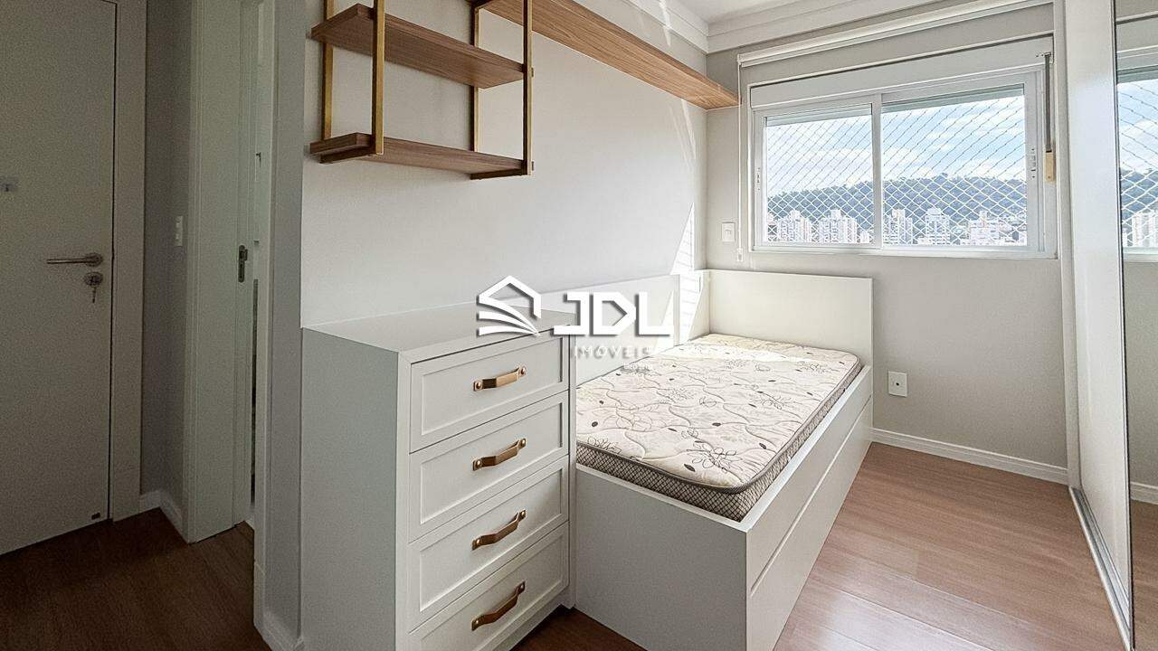 Apartamento à venda no bairro Vila Nova: