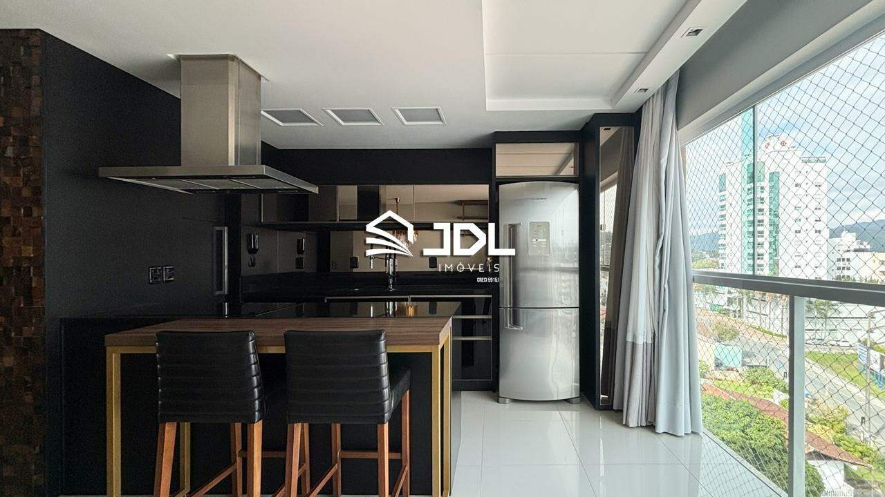 Apartamento à venda no bairro Vila Nova: 