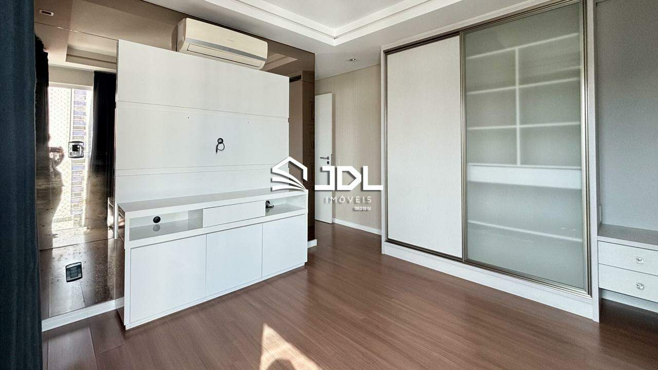 Apartamento à venda no bairro Vila Nova: