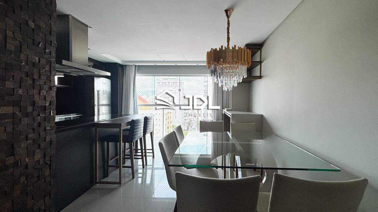 Apartamento à venda no bairro Vila Nova: